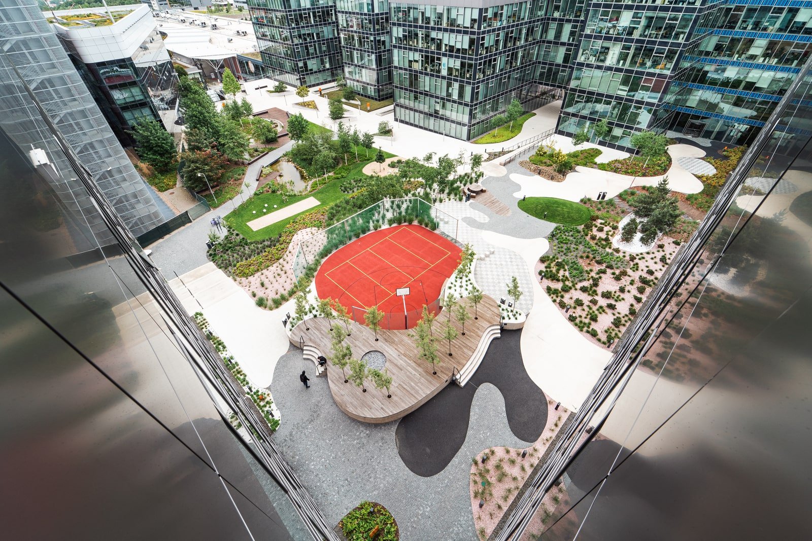 budova-e campus park